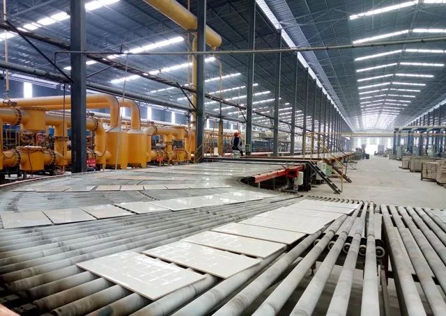 助推陶瓷業高質量發展 | 夾江西部瓷都陶瓷協會組團參展亮相第二十屆成都建博會(圖7) 助推陶瓷業高質量發展 | 夾江西部瓷都陶瓷協會組團參展亮相第二十屆成都建博會(圖7)